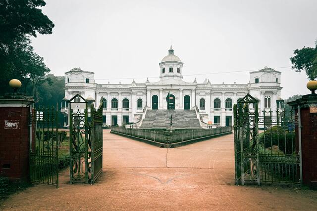 pexels-imshaamim-30280671_640x427